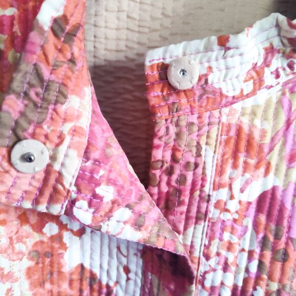 Sigrid Olsen Jacket Large 100% Silk Quilted Snap Buttons Collarless Red Pink Art - Picture 11 of 14